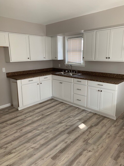 Foto del edificio - 5220 N 107th St