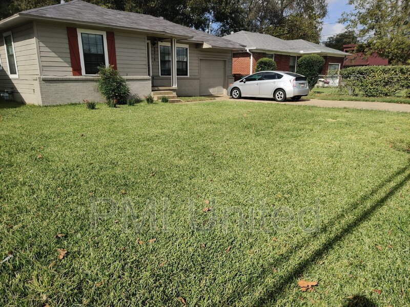 Foto principal - 2216 N Travis St
