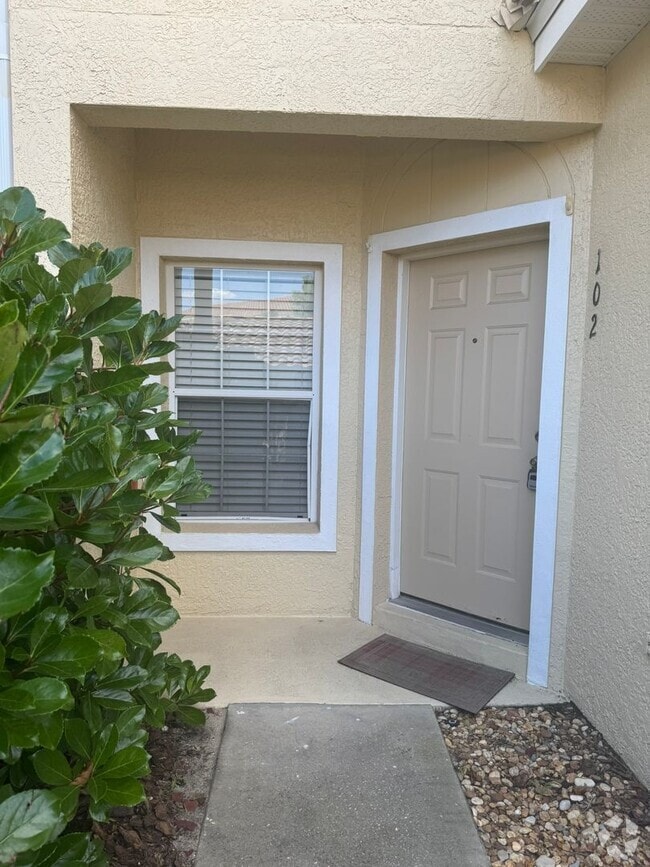 Building Photo - 698 Seabrook Ct