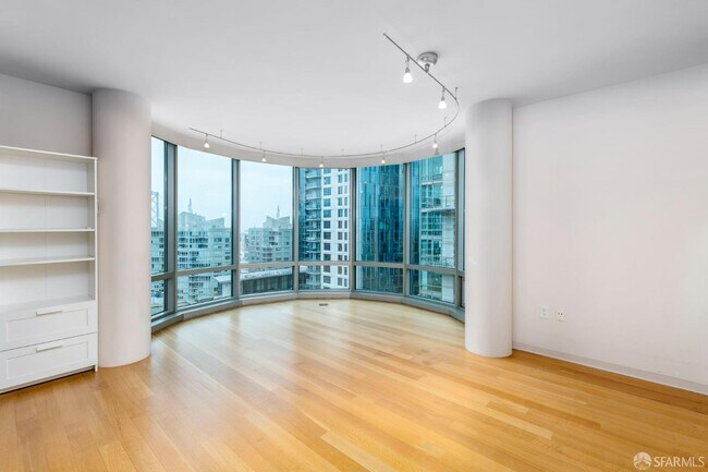Foto del edificio - 333 1st St