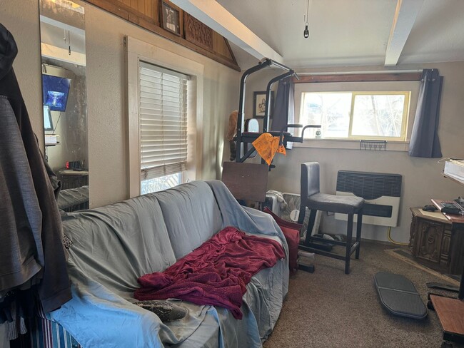 Foto del edificio - Cozy 1 Bed/1 Bath Home with Shared Yard!