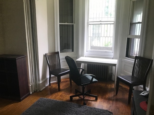 view of liiving room - 3416 Race St