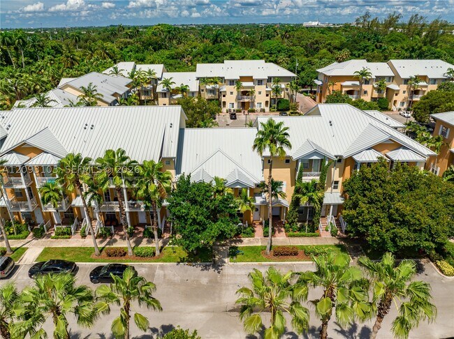 Foto del edificio - 317 SW 13th St
