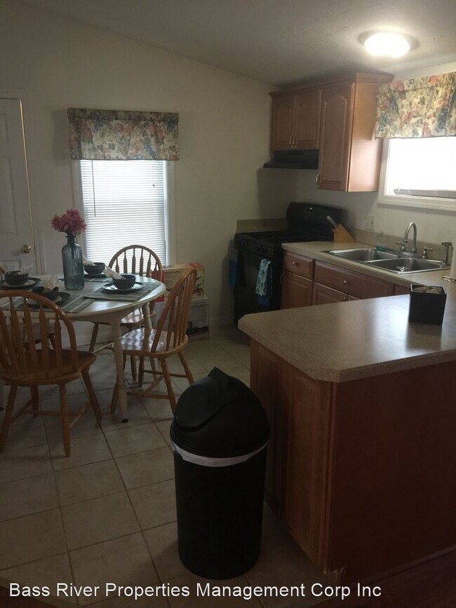 Foto del edificio - 2 br, 1 bath House - 9 Bells Neck Road