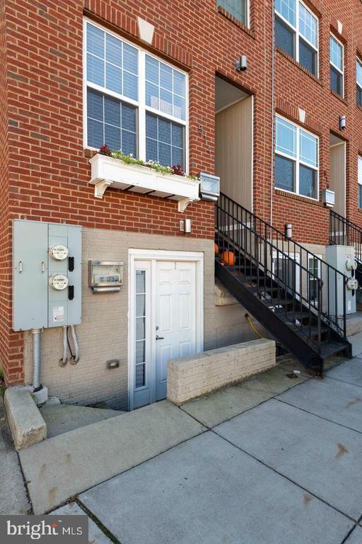 Foto del edificio - 514 Hobart Pl NW