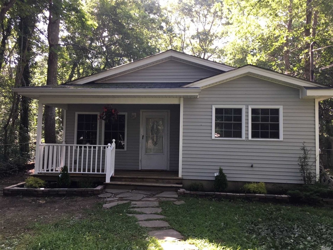 66 Mill Dr, Mastic Beach, NY 11951 House for Rent in Mastic Beach, NY