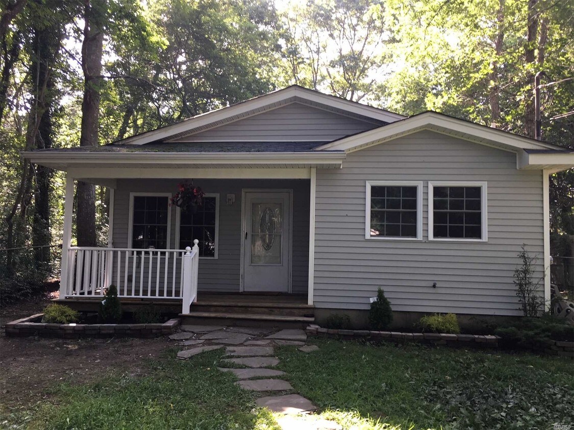 66 Mill Dr, Mastic Beach, NY 11951 House for Rent in Mastic Beach, NY