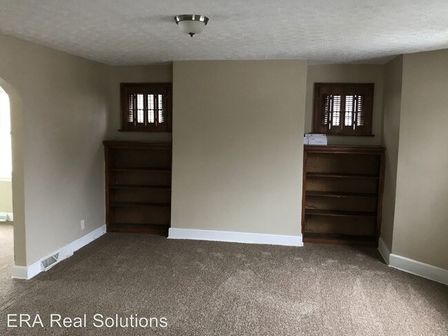 Foto del edificio - 3 br, 1 bath House - 2205 Dresden Street