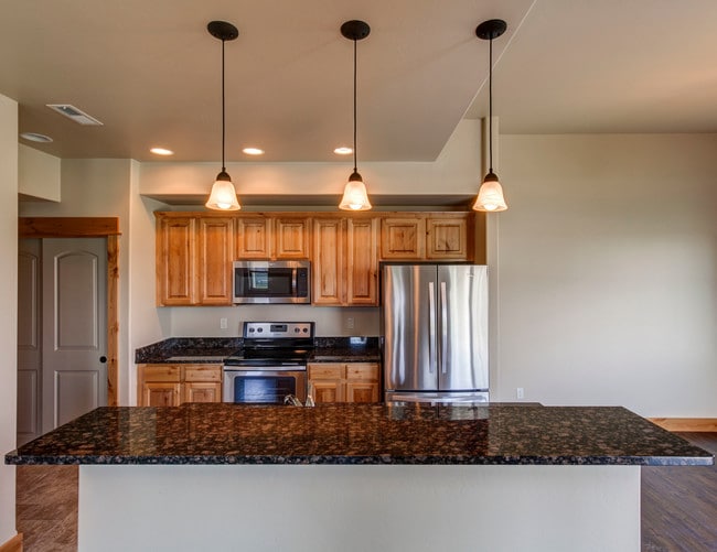 Building Photo - 4737 Sherwood Way