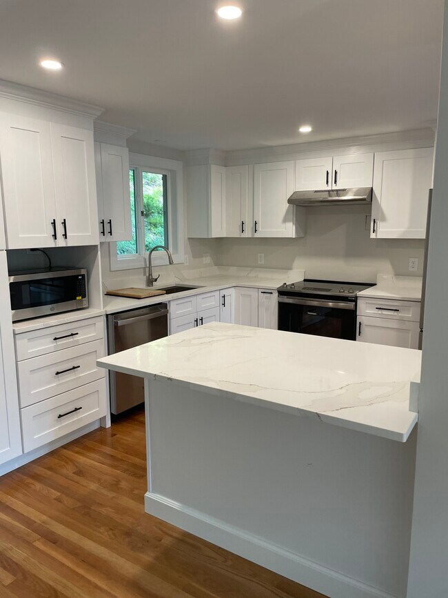 Building Photo - 99 Lancaster Ter