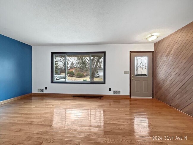 Building Photo - 9024 31st Ave N