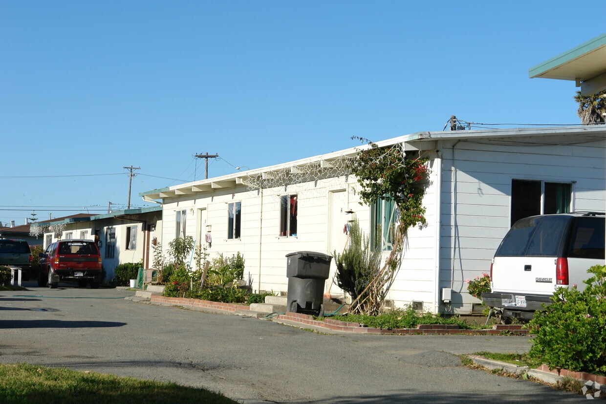 Foto del edificio - 1057 N Sanborn Rd
