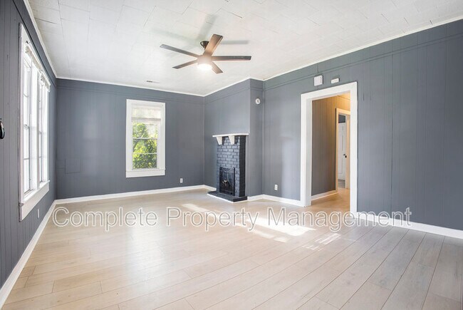 Foto del edificio - 5906 5th St S
