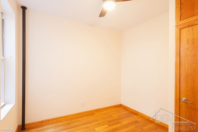Building Photo - 430 16th St