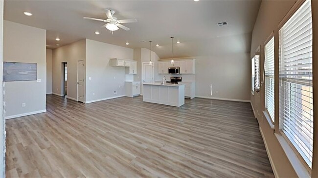 Building Photo - 491 Hardesty Dr