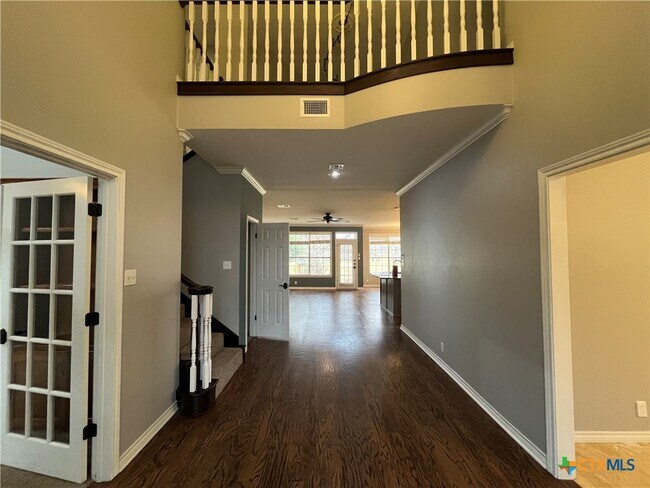 Foto del edificio - 2013 Highland Dr