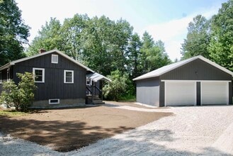 Building Photo - 469 Mountain Rd