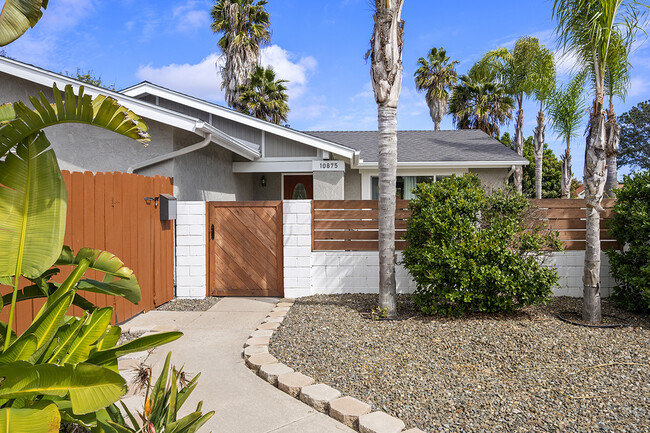 Building Photo - 10875 Barbados Way
