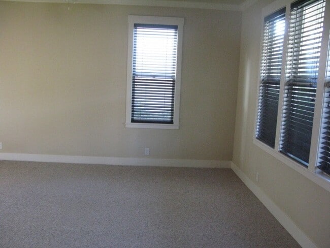 Foto del edificio - 2477 Switzerland Ln