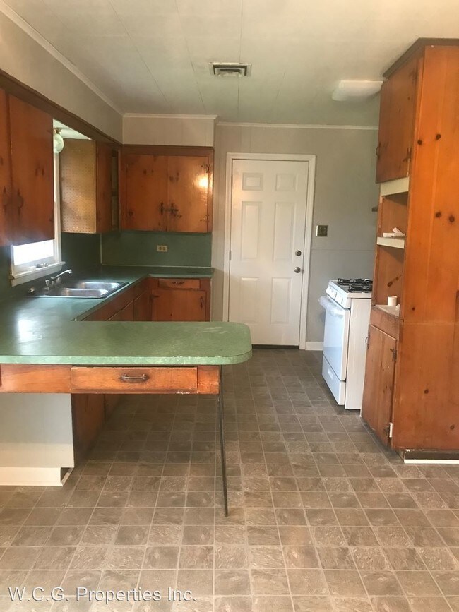 Building Photo - 4 br, 1 bath House - 7118 Wyngate Blvd