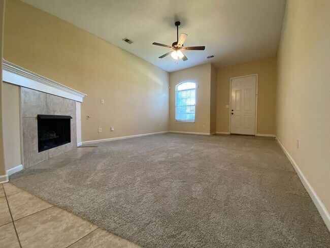 Building Photo - Gated Community - 3 Bedroom 2 Bathroom Cordova Rental Home