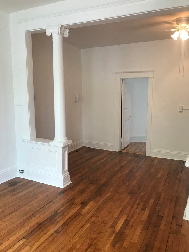 Living and dining room - 2213 5th Ave