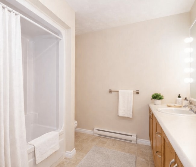 Building Photo - Woodbury Terrace