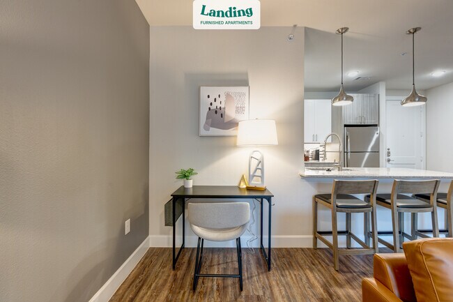 Foto del edificio - 5225 Town and Country Blvd