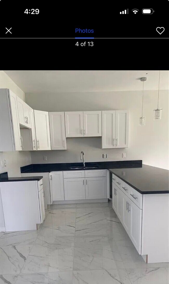 Building Photo - 705 Harry Ave S