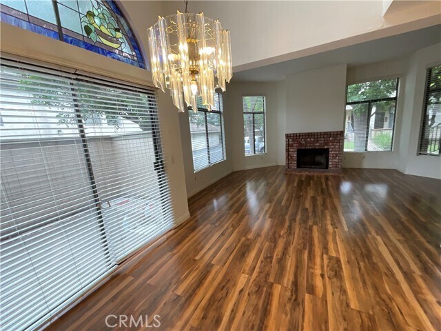 Foto del edificio - 4431 Emerald St