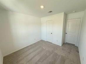 Building Photo - 505 Robin Ct