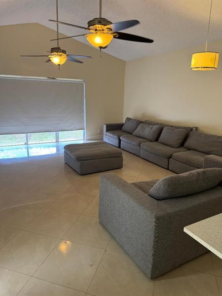 Foto del edificio - 5201 SW 31st Ave
