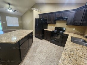 Building Photo - 8462 Granite Ct
