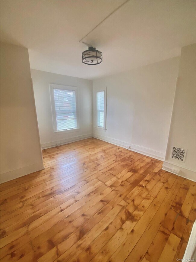 Foto del edificio - 8 Willow St