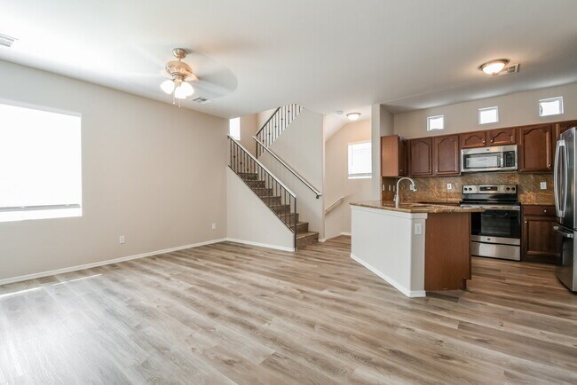 Building Photo - 34927 N 30th Ave