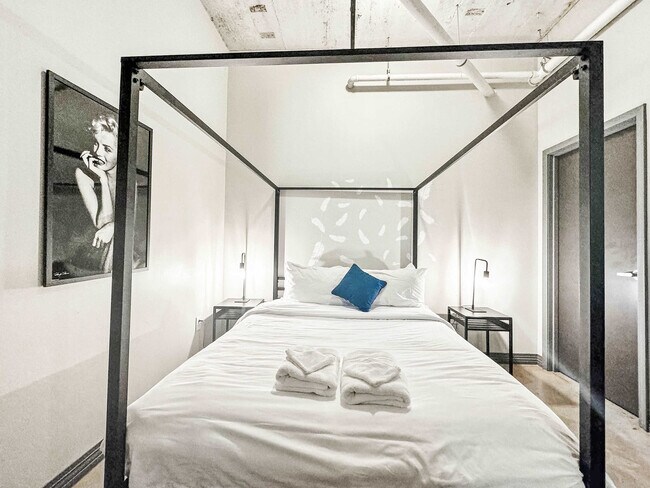 Foto del edificio - 555 Evergreen St