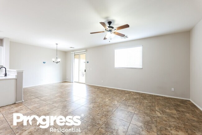 Foto del edificio - 17293 W Pinnacle Vista Dr