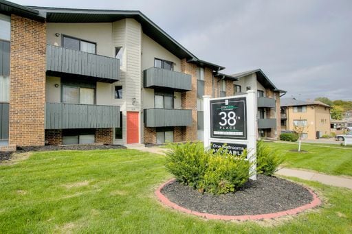 Building Photo - 38th Place