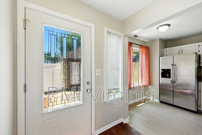 Foto del edificio - 3474 Smokey Chamber Dr