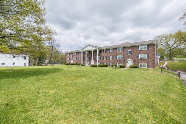 Foto del edificio - 120 Sycamore Ct