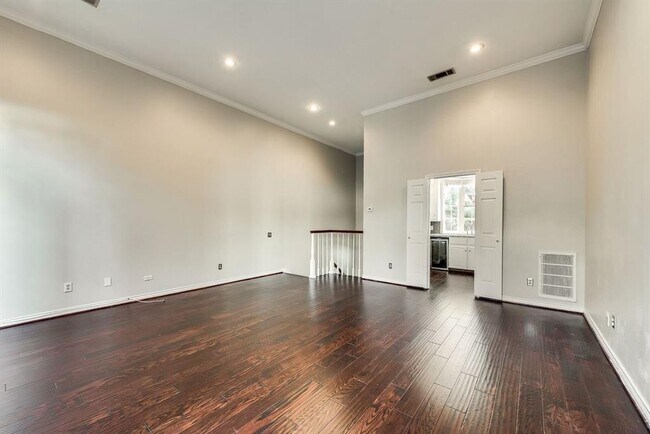 Building Photo - 4519 Gilbert Ave