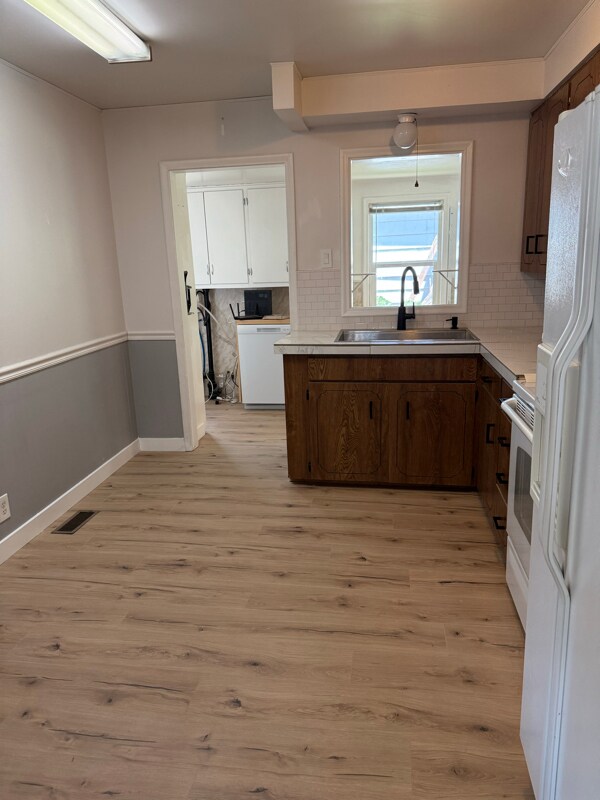 Foto del edificio - 25 Maple Ln S