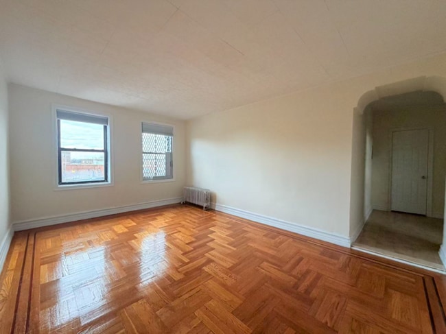 Foto del edificio - 3063 Buhre Ave