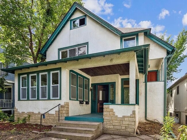 Foto del edificio - 2416 Harriet Ave