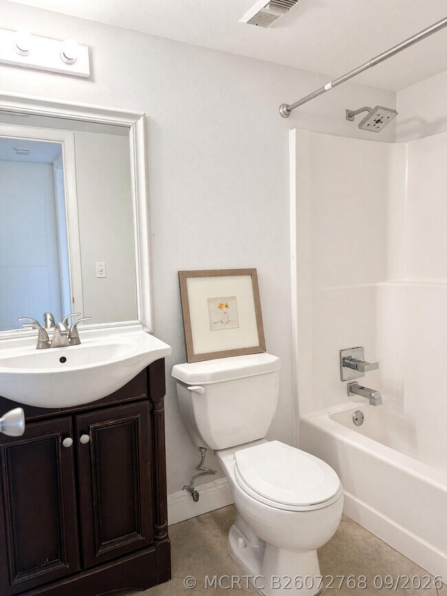 Building Photo - 6716 Palmetto Cir S