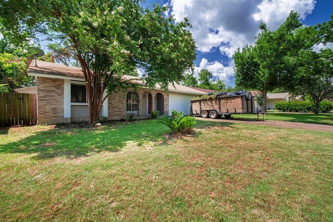Foto del edificio - 10321 Timbercrest Ln