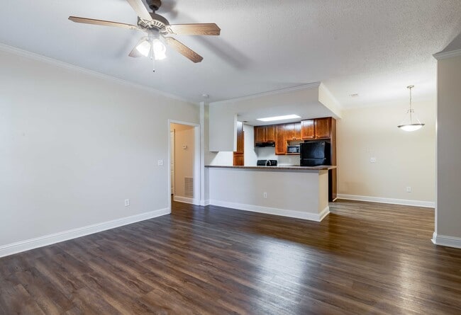 Building Photo - Bedford Parke Apartments
