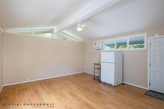 Foto del edificio - 4518 Kilauea Ave - S