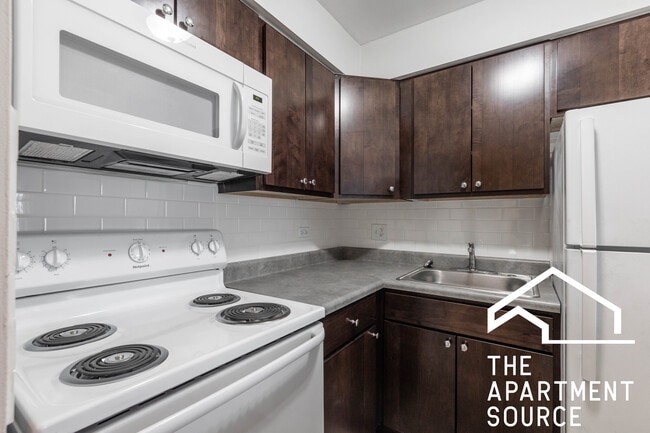 Foto del edificio - 7300 W North Ave