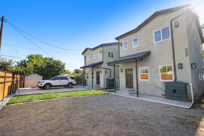 Foto del edificio - 11533 Dronfield Ave